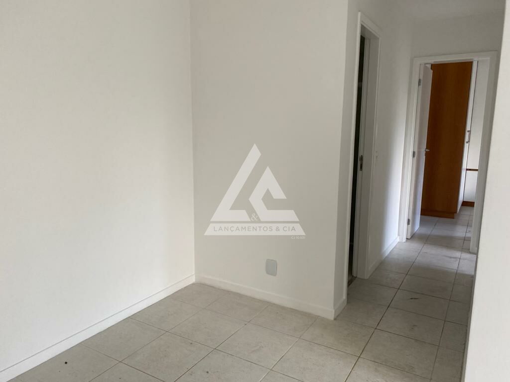 Apartamento à venda com 2 quartos, 62m² - Foto 6