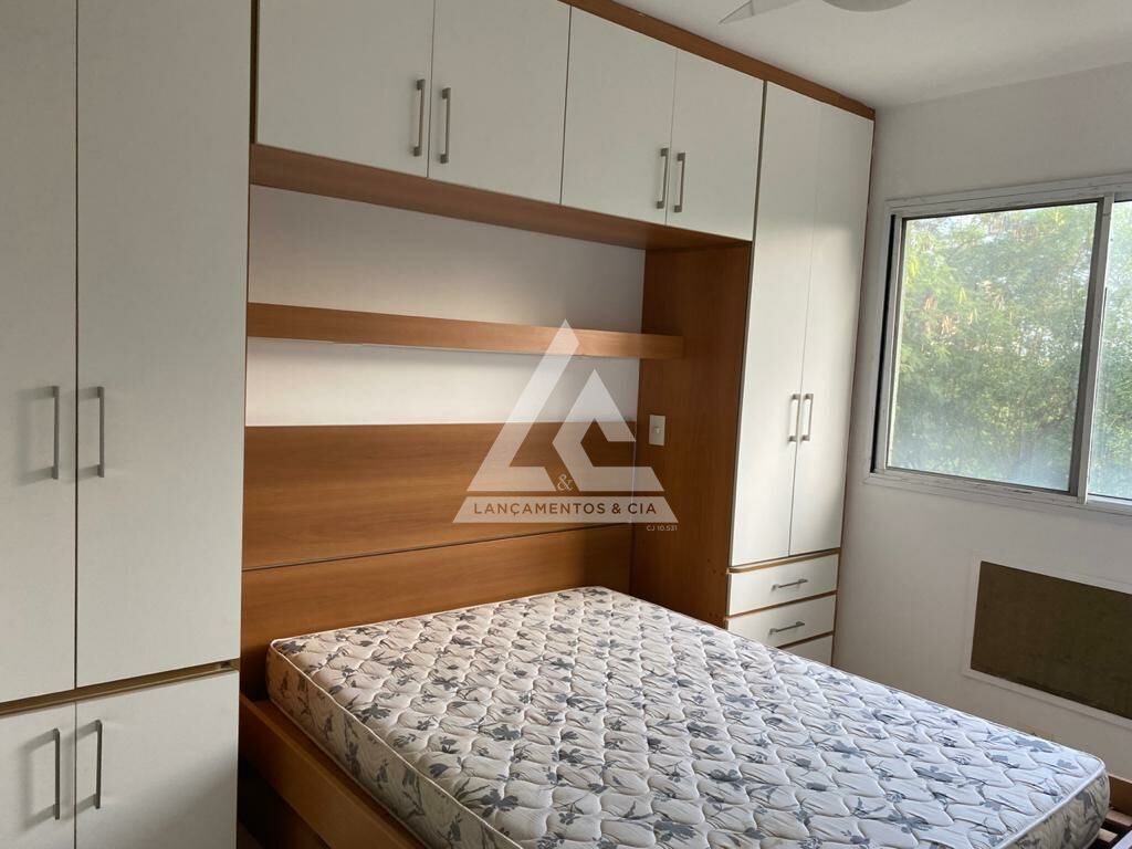 Apartamento à venda com 2 quartos, 62m² - Foto 7