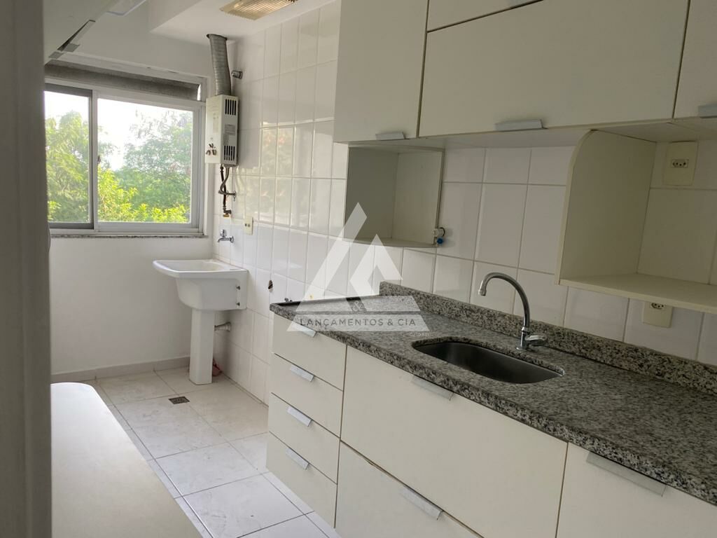 Apartamento à venda com 2 quartos, 62m² - Foto 11