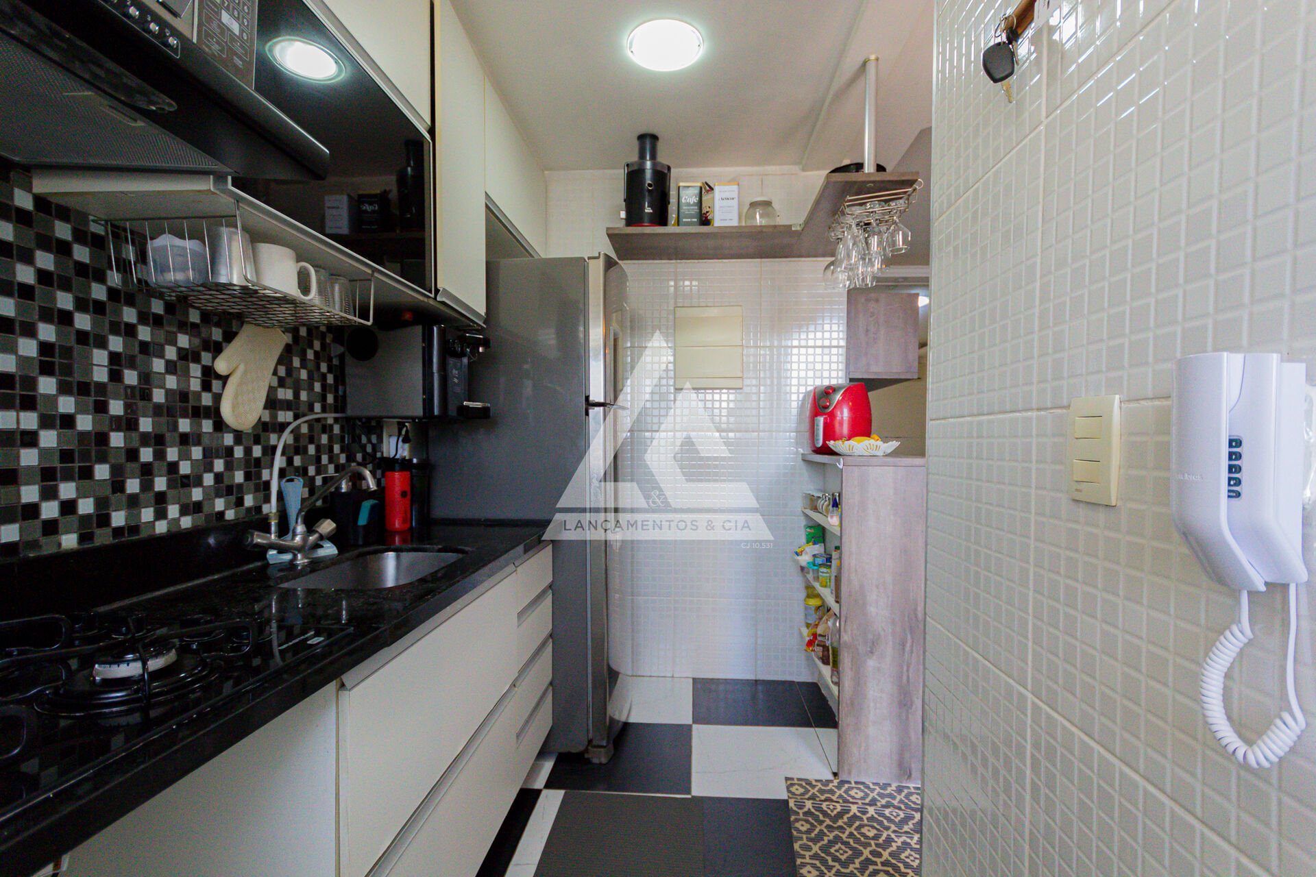 Apartamento à venda com 2 quartos, 48m² - Foto 7