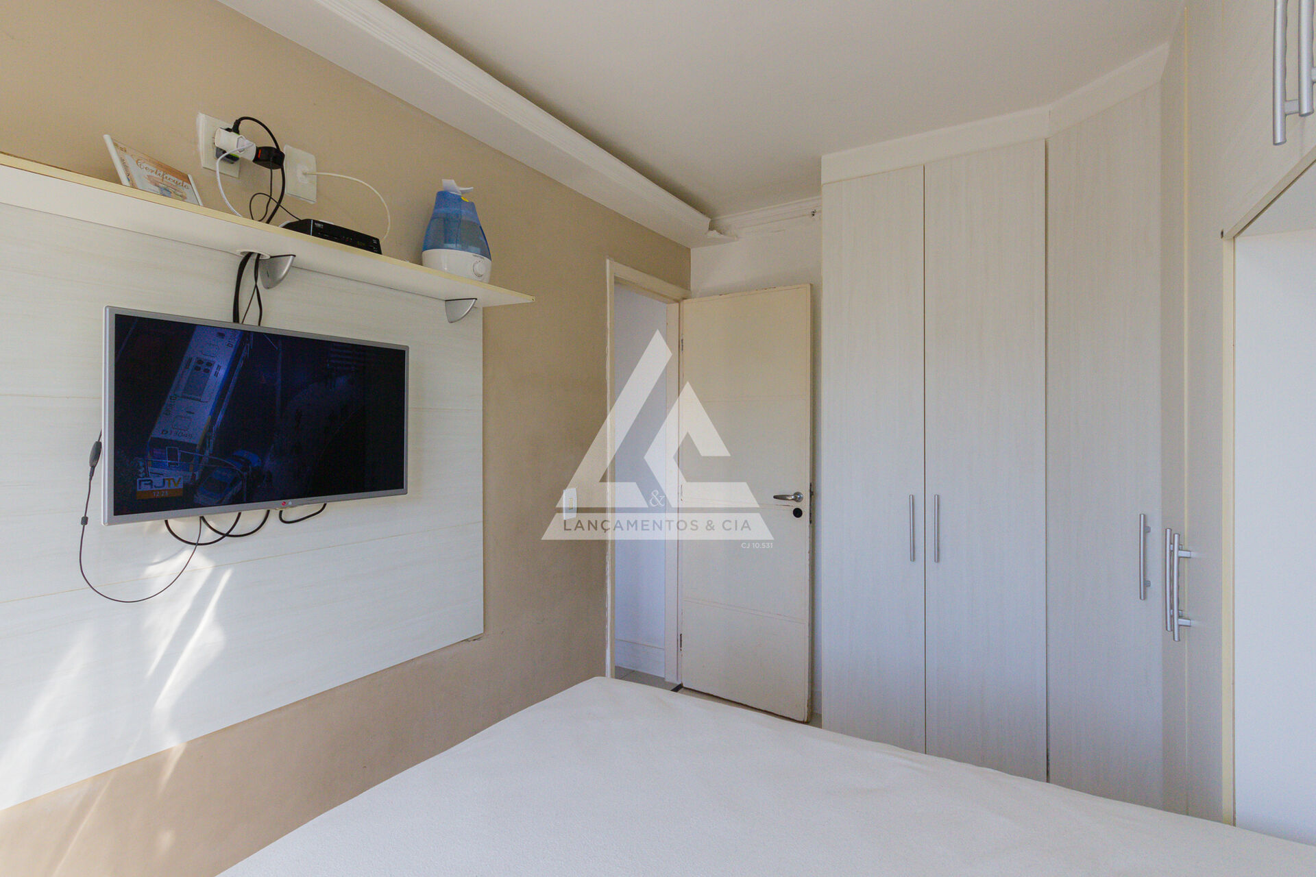 Apartamento à venda com 2 quartos, 48m² - Foto 12