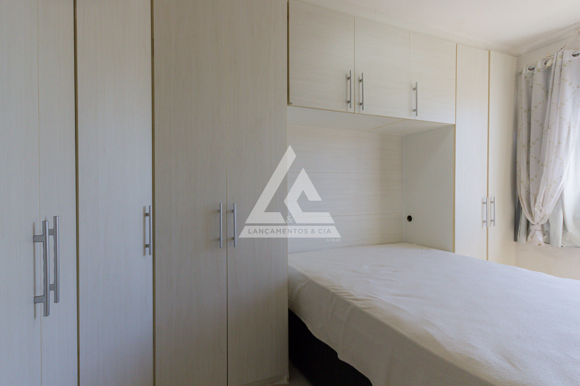 Apartamento à venda com 2 quartos, 48m² - Foto 10