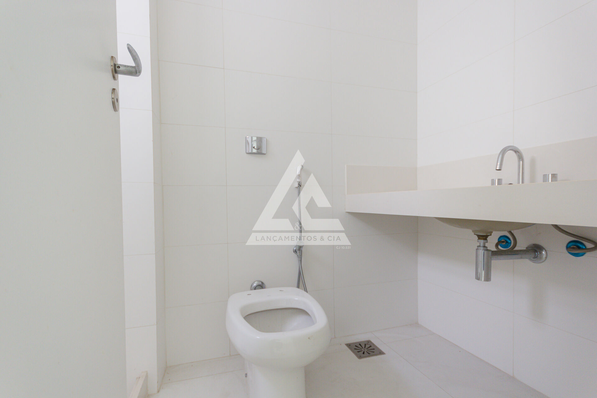 Apartamento à venda com 3 quartos, 175m² - Foto 11