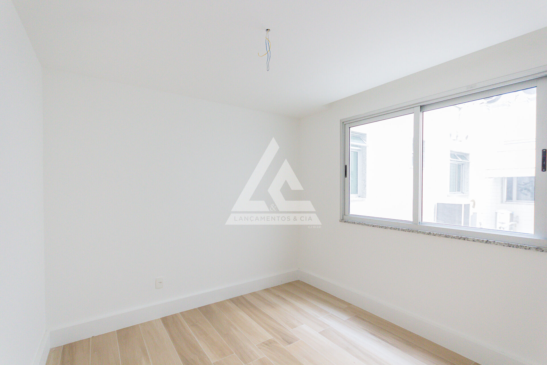 Apartamento à venda com 3 quartos, 175m² - Foto 8