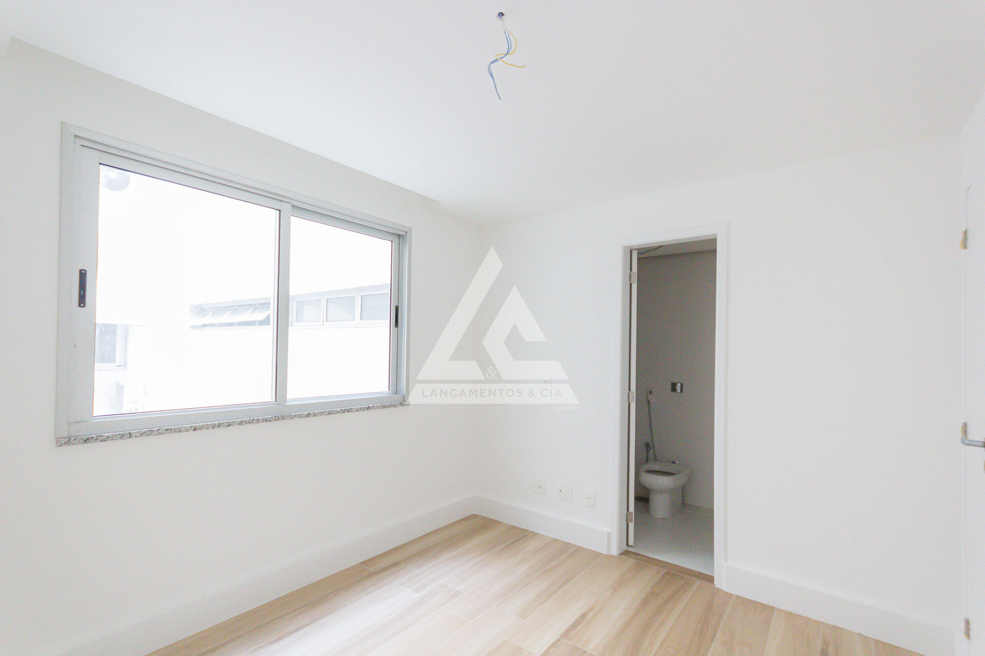 Apartamento à venda com 3 quartos, 175m² - Foto 6