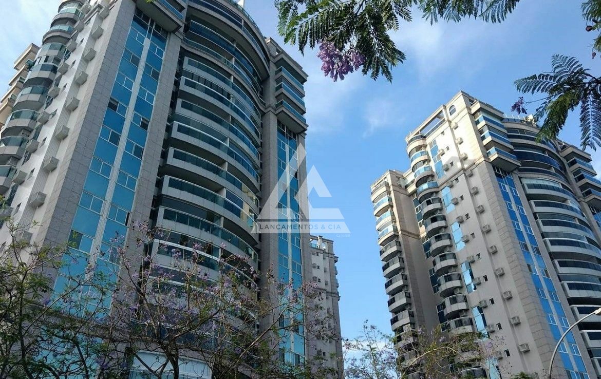 Cobertura à venda com 5 quartos, 266m² - Foto 1