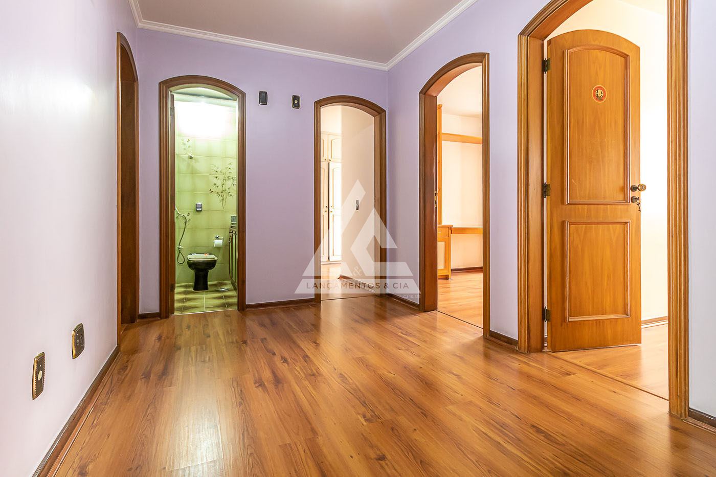 Apartamento à venda com 4 quartos, 220m² - Foto 8