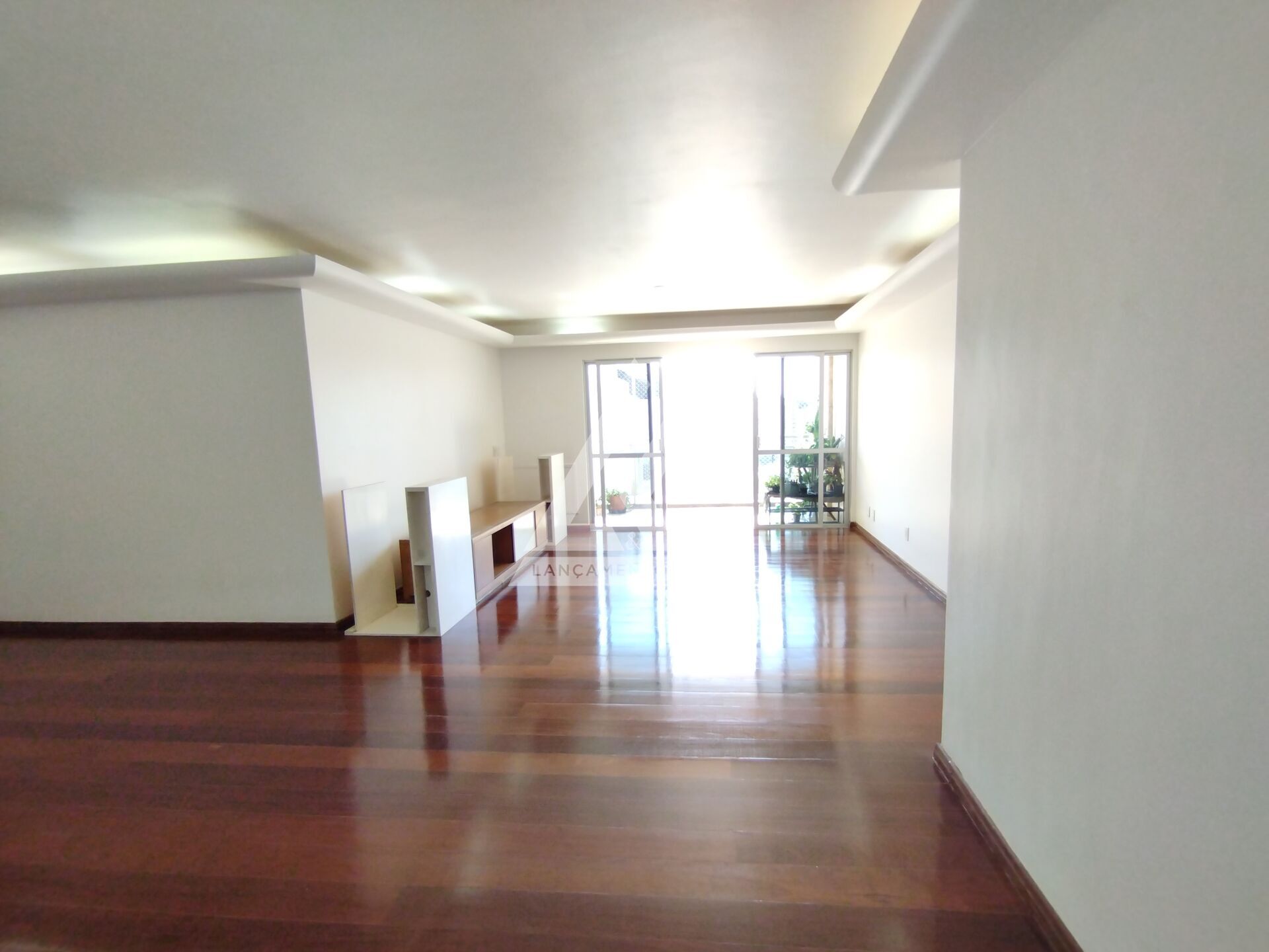 Apartamento à venda com 4 quartos, 180m² - Foto 8