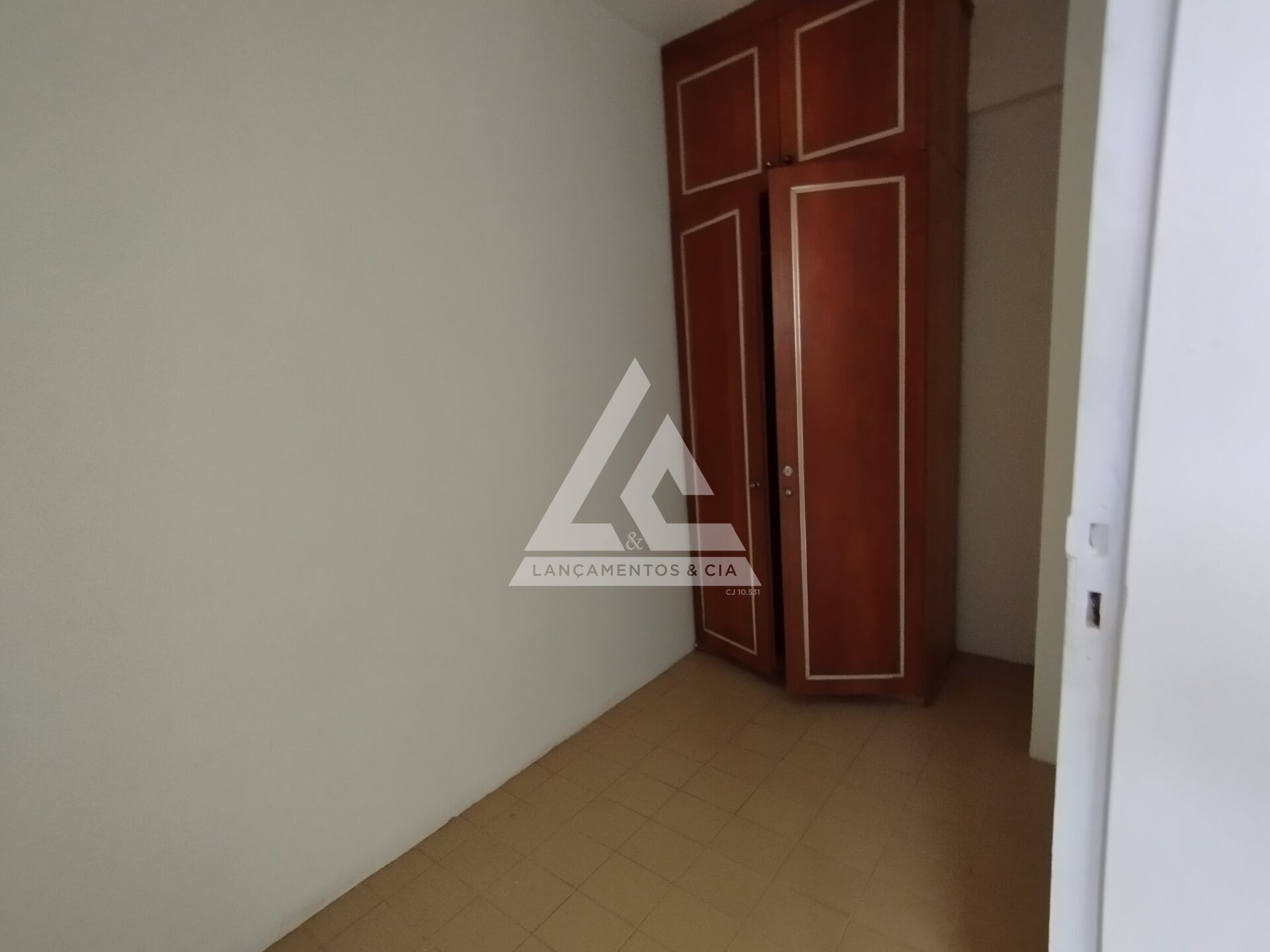 Apartamento à venda com 4 quartos, 180m² - Foto 19