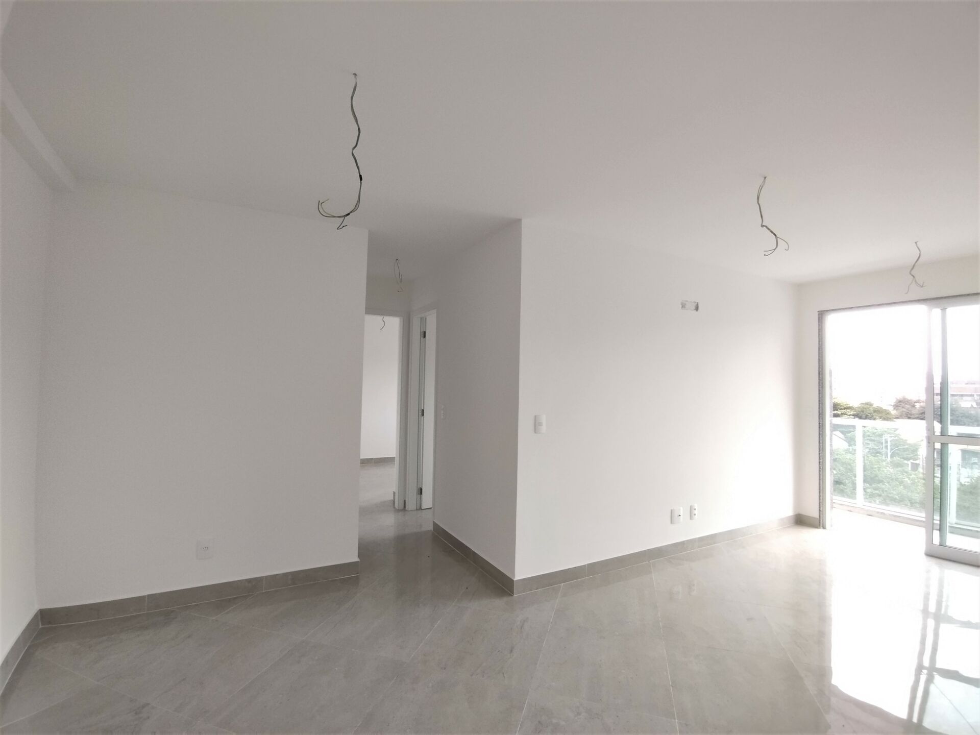 Apartamento à venda com 2 quartos, 65m² - Foto 3