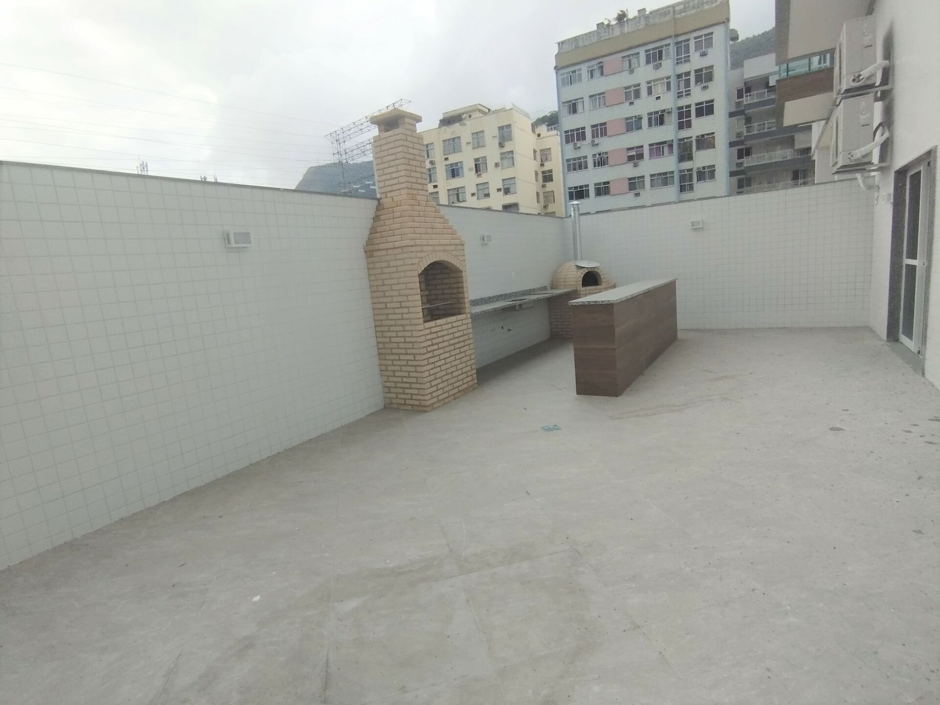 Apartamento à venda com 2 quartos, 65m² - Foto 14