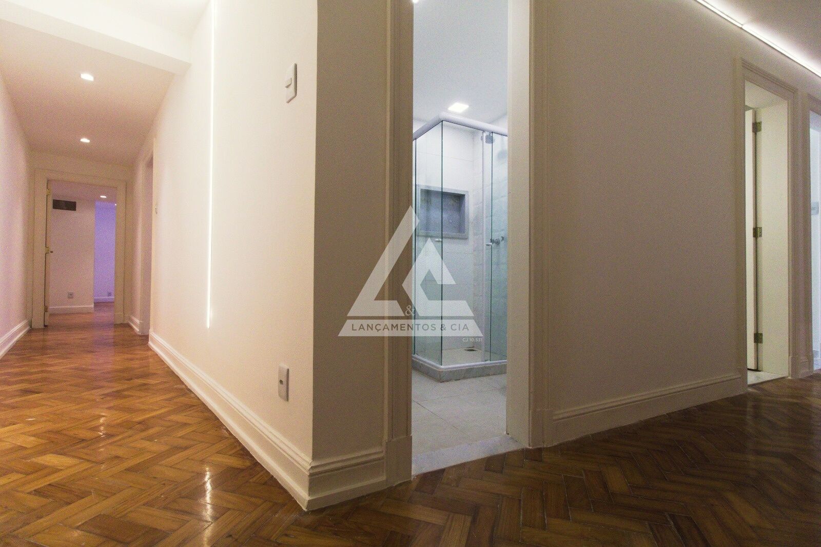 Apartamento à venda com 4 quartos, 320m² - Foto 27