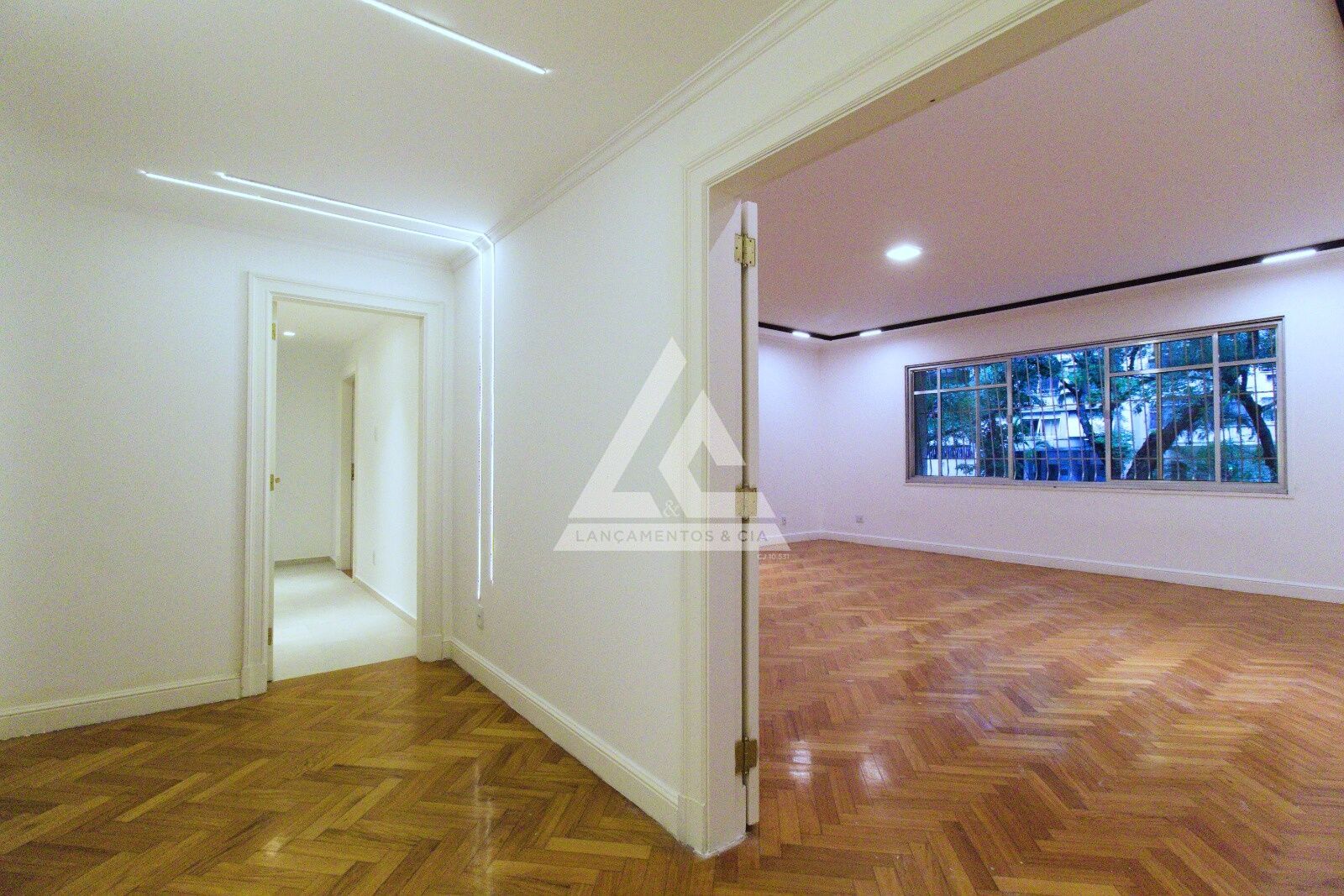 Apartamento à venda com 4 quartos, 320m² - Foto 10