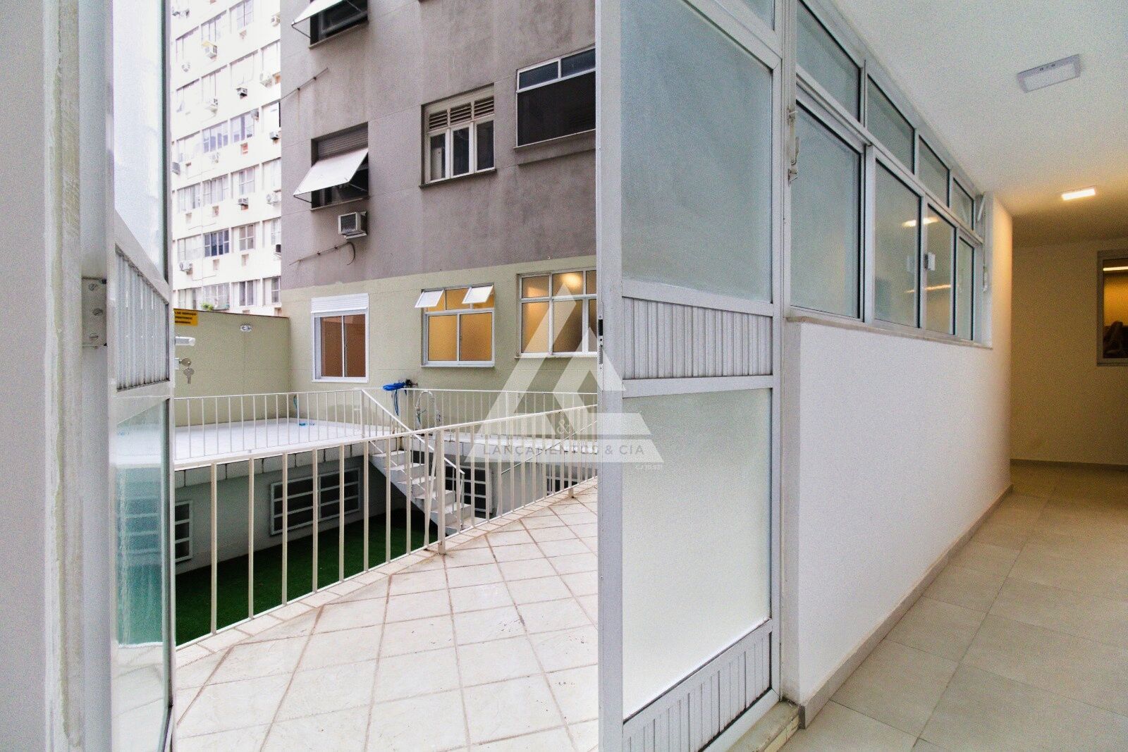 Apartamento à venda com 4 quartos, 320m² - Foto 38