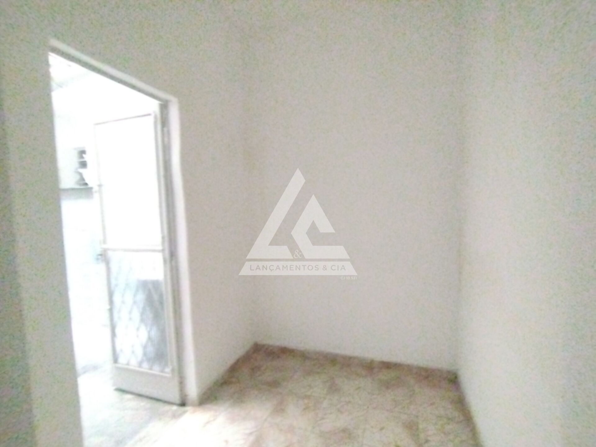 Apartamento à venda com 1 quarto, 61m² - Foto 10