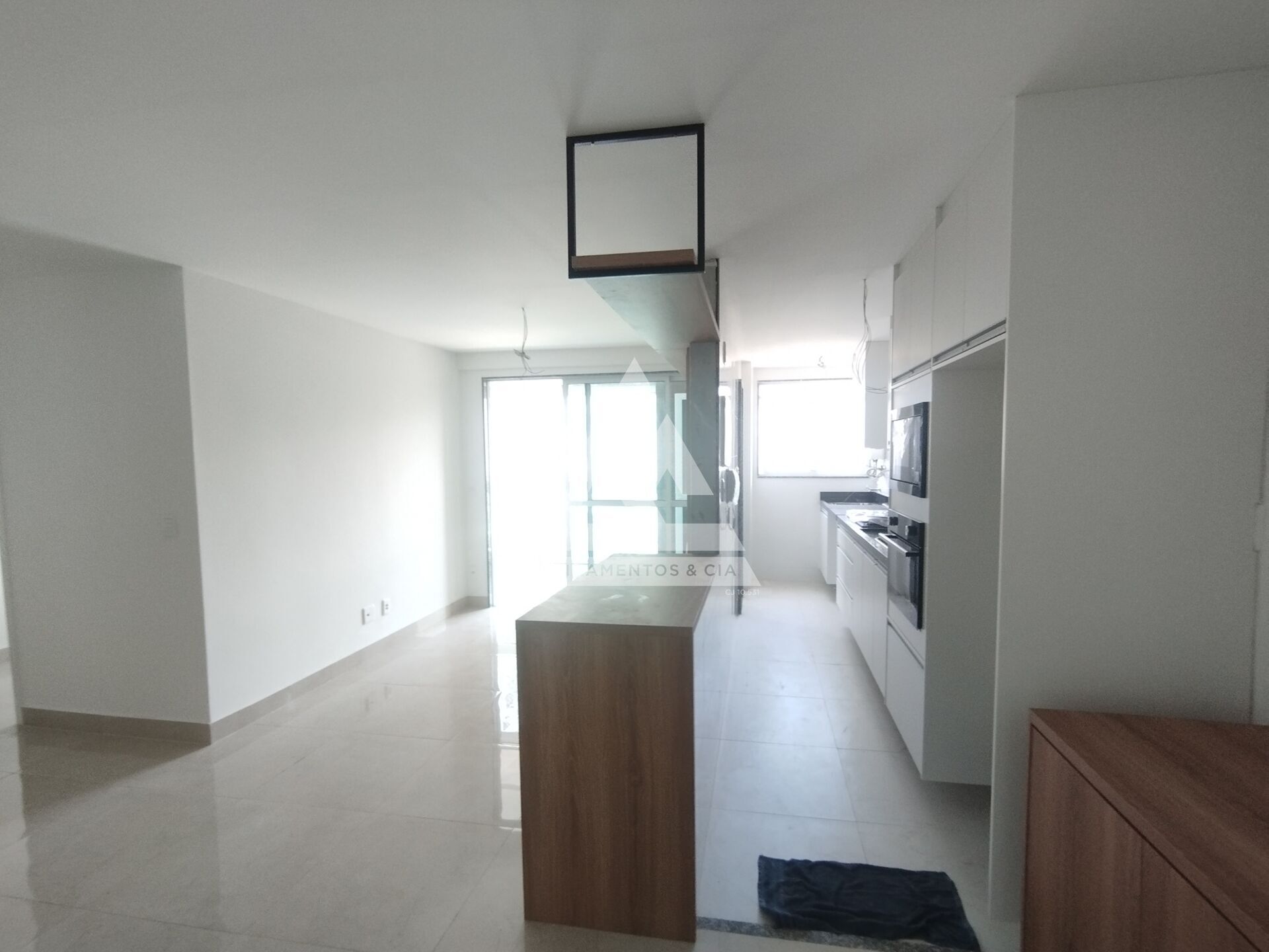 Apartamento à venda com 2 quartos, 68m² - Foto 9