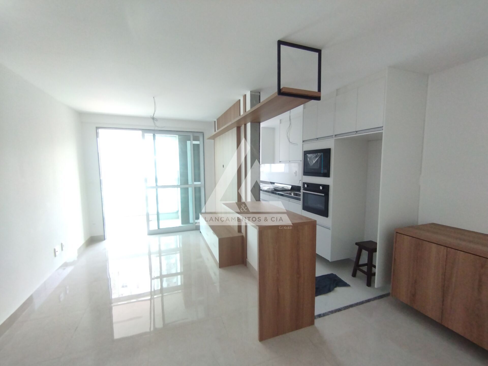 Apartamento à venda com 2 quartos, 68m² - Foto 7