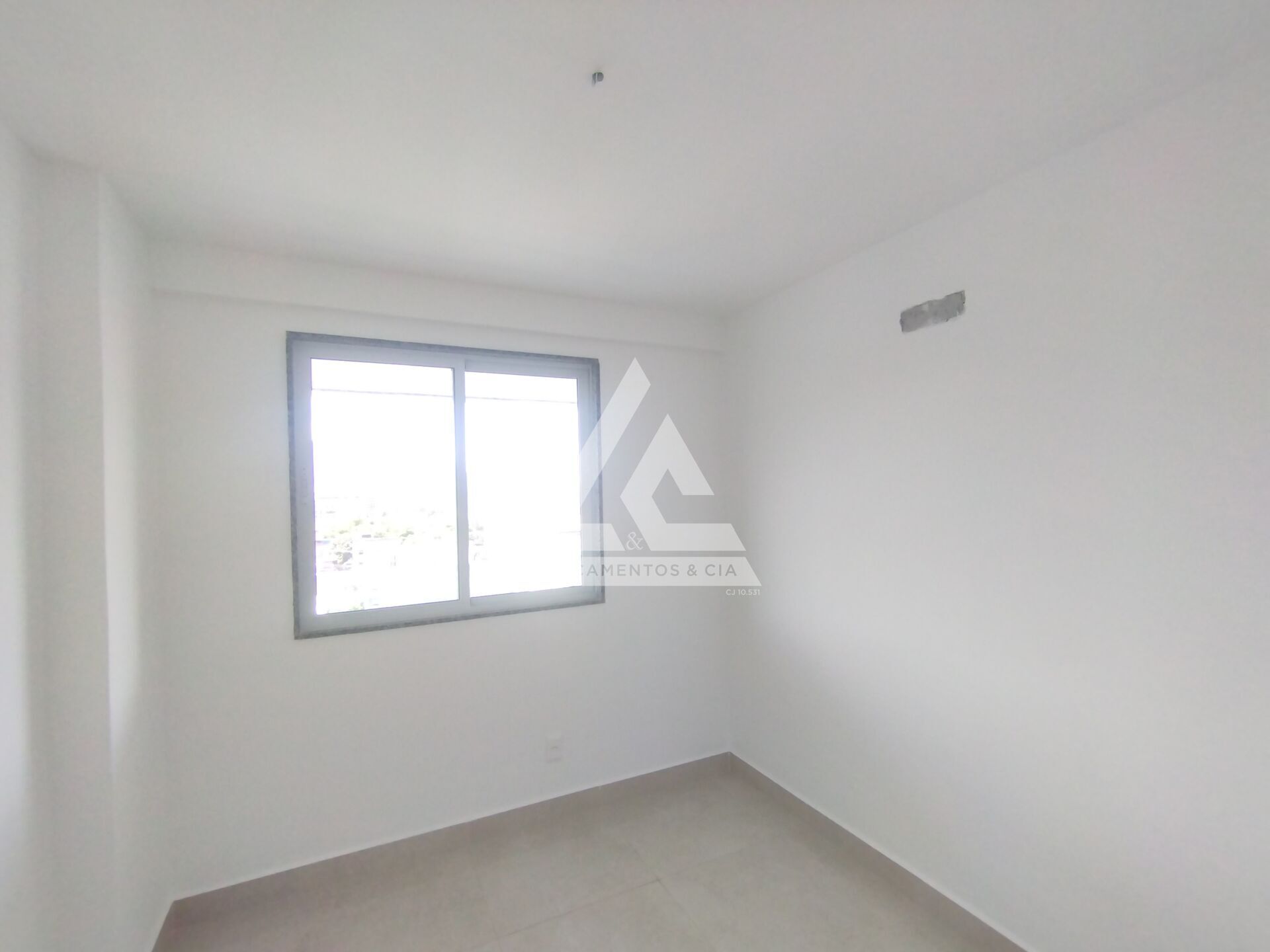 Apartamento à venda com 2 quartos, 68m² - Foto 11