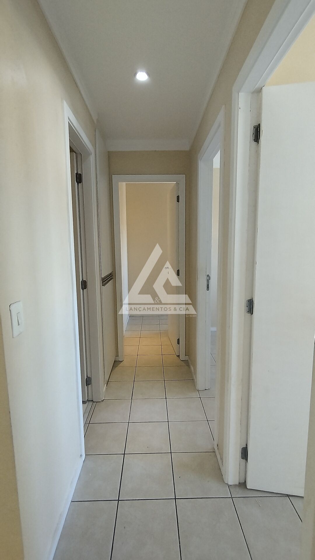 Apartamento para alugar com 3 quartos, 79m² - Foto 12