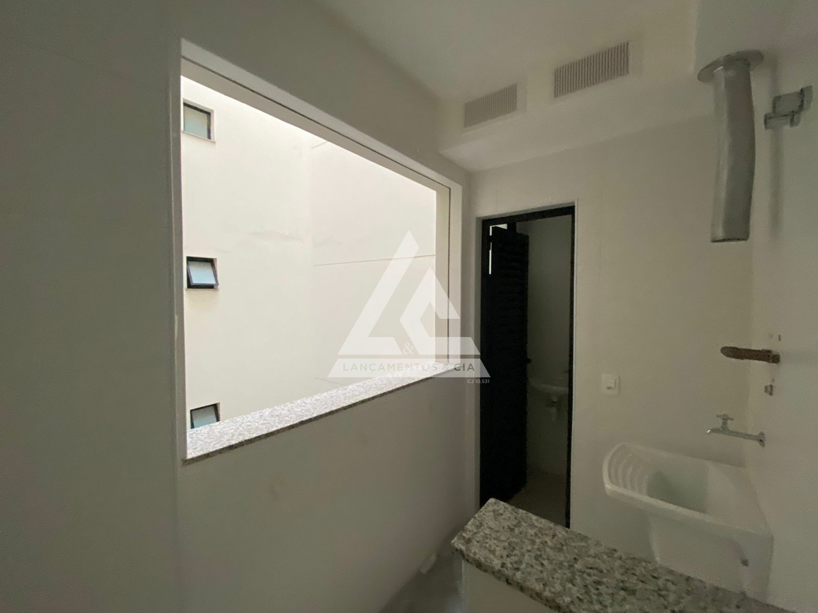 Apartamento à venda com 3 quartos, 102m² - Foto 11