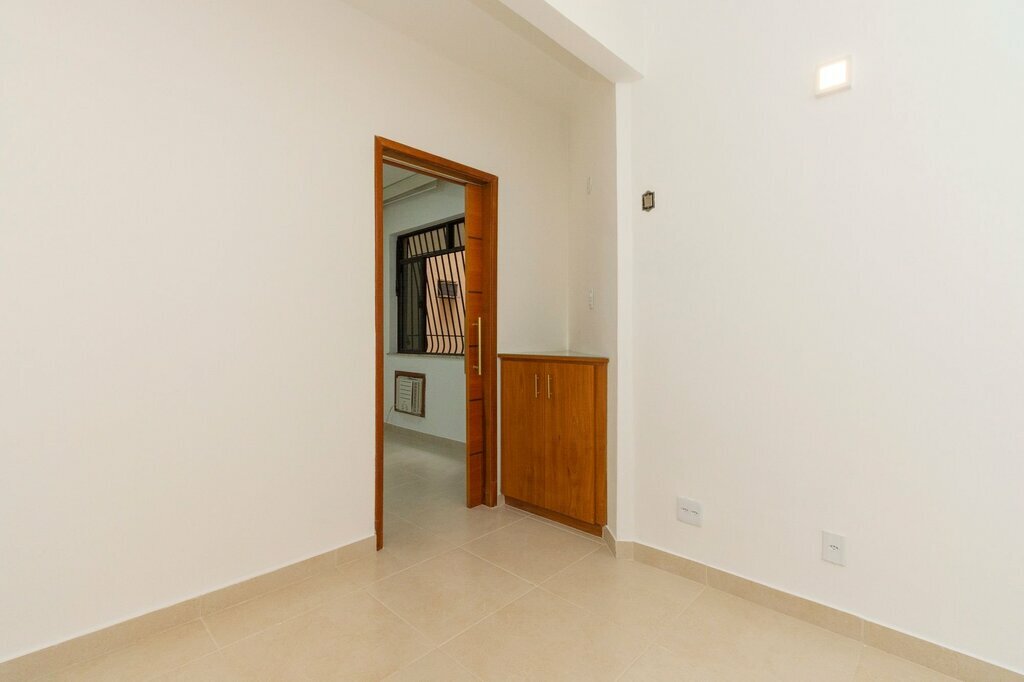 Apartamento à venda com 1 quarto, 42m² - Foto 21