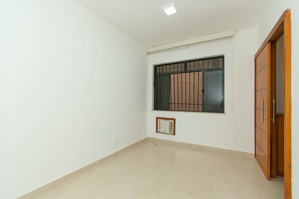 Apartamento à venda com 1 quarto, 42m² - Foto 28