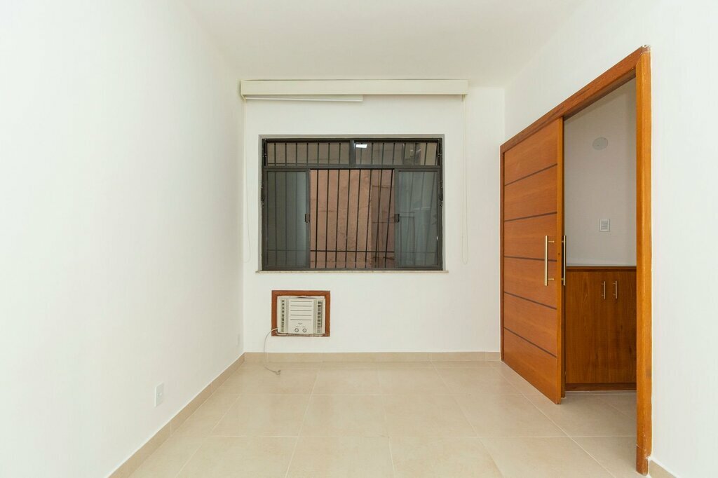 Apartamento à venda com 1 quarto, 42m² - Foto 27