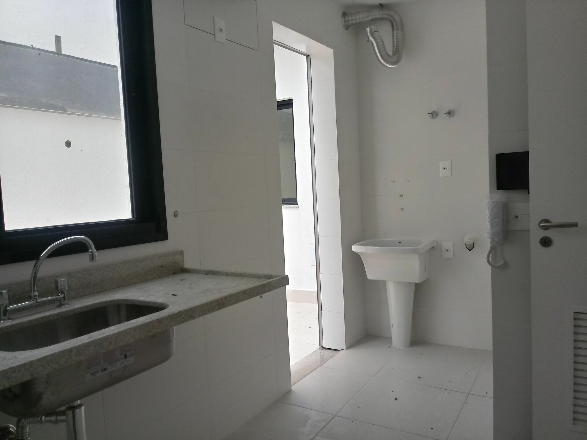 Apartamento à venda com 3 quartos, 117m² - Foto 4