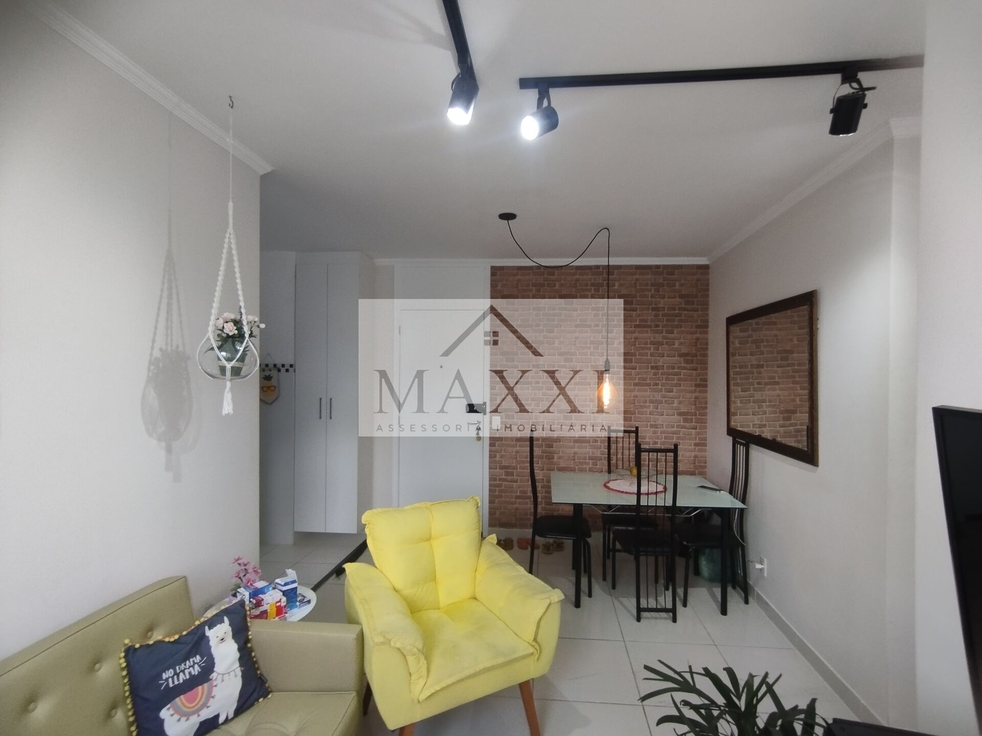 Apartamento à venda com 2 quartos, 45m² - Foto 1