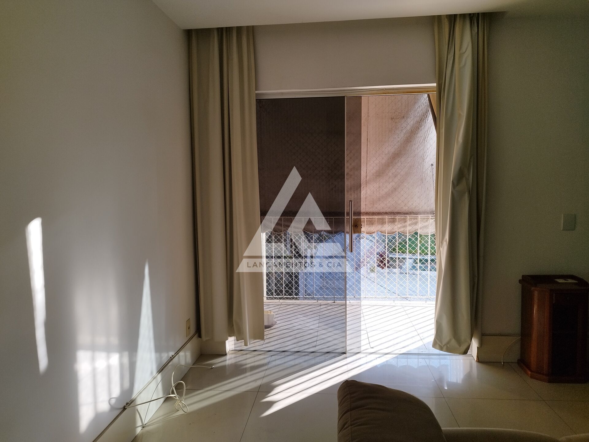 Apartamento à venda com 2 quartos, 120m² - Foto 29