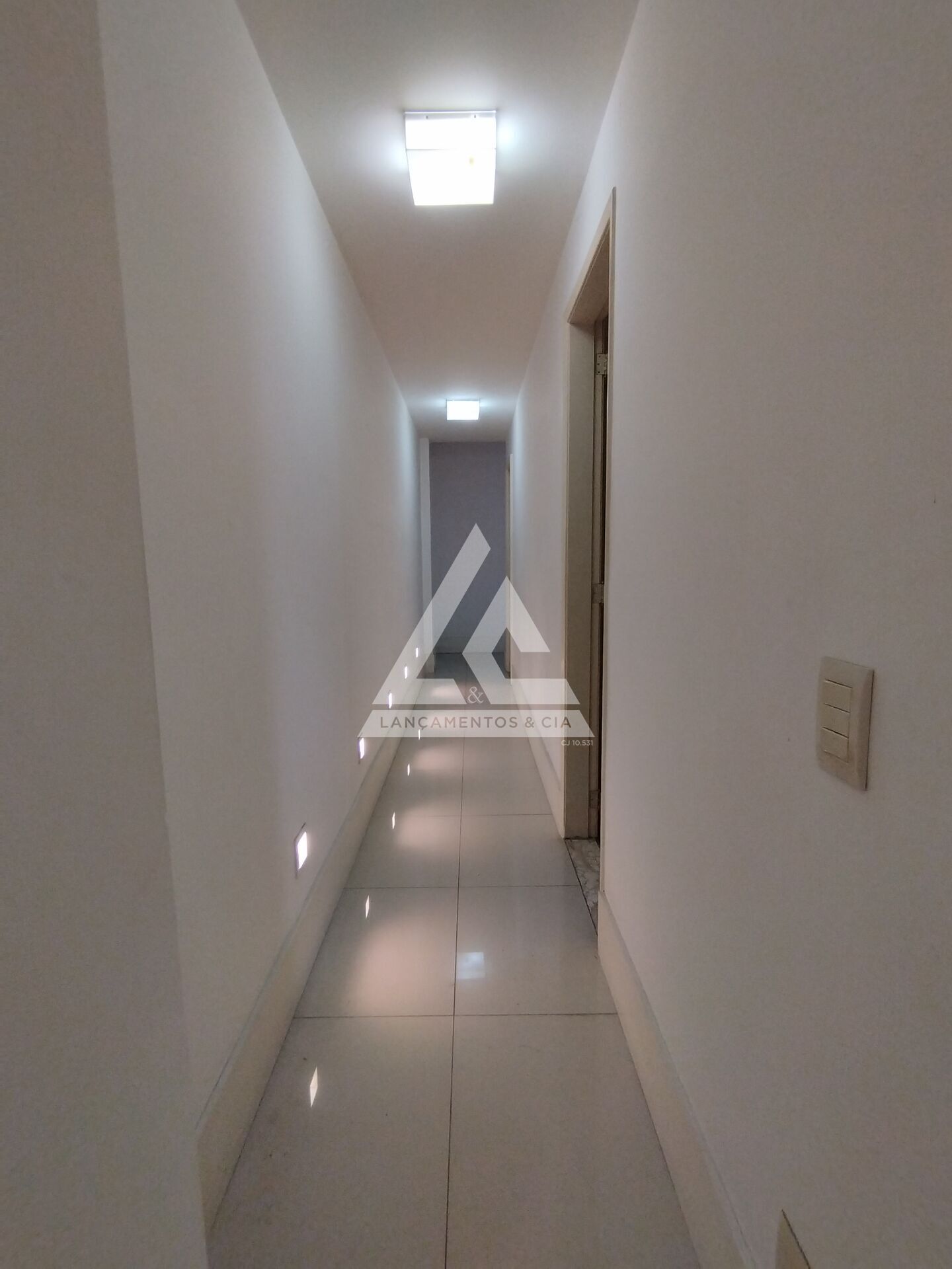 Apartamento à venda com 2 quartos, 120m² - Foto 12