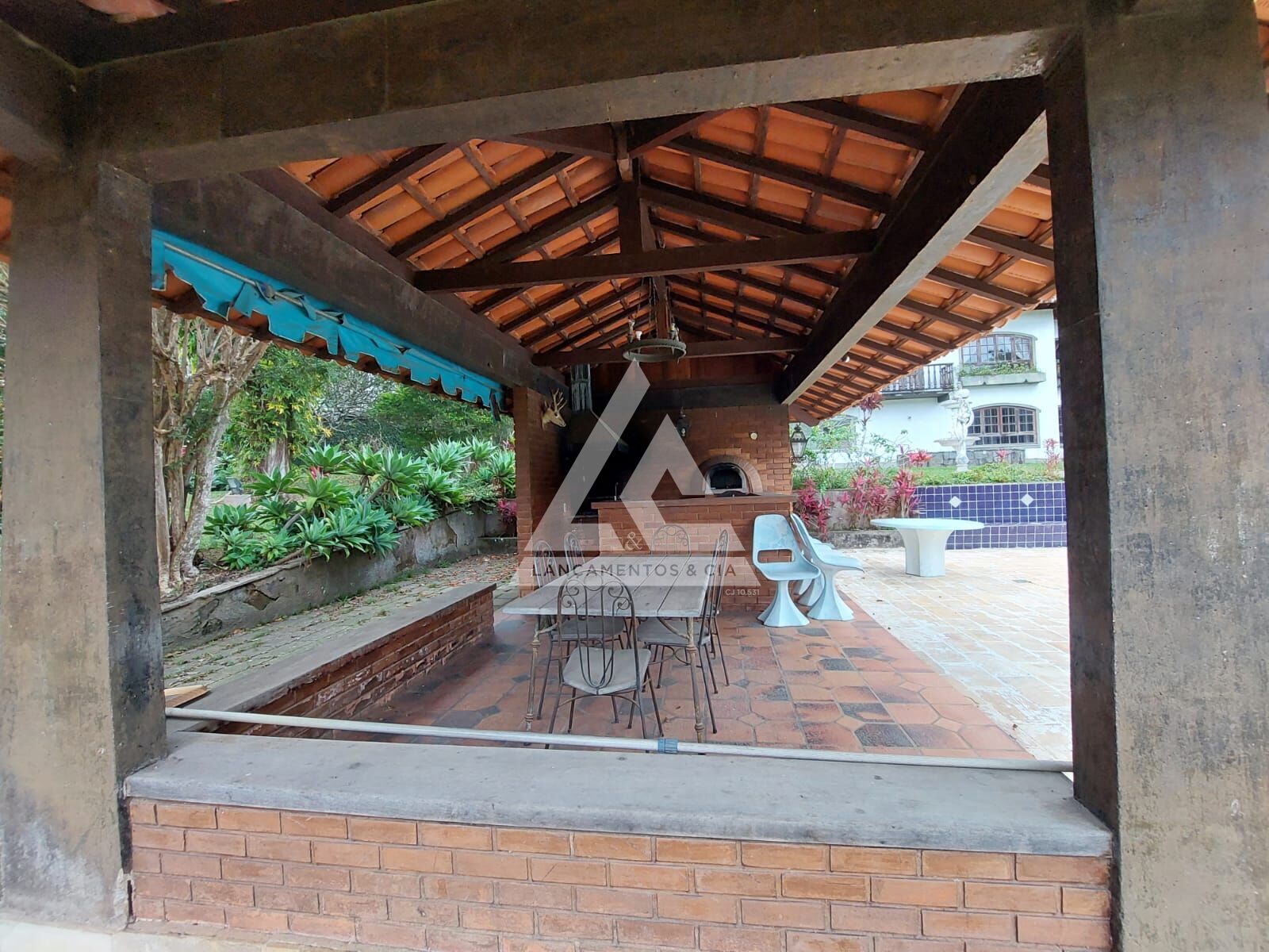 Casa à venda com 8 quartos, 500m² - Foto 7