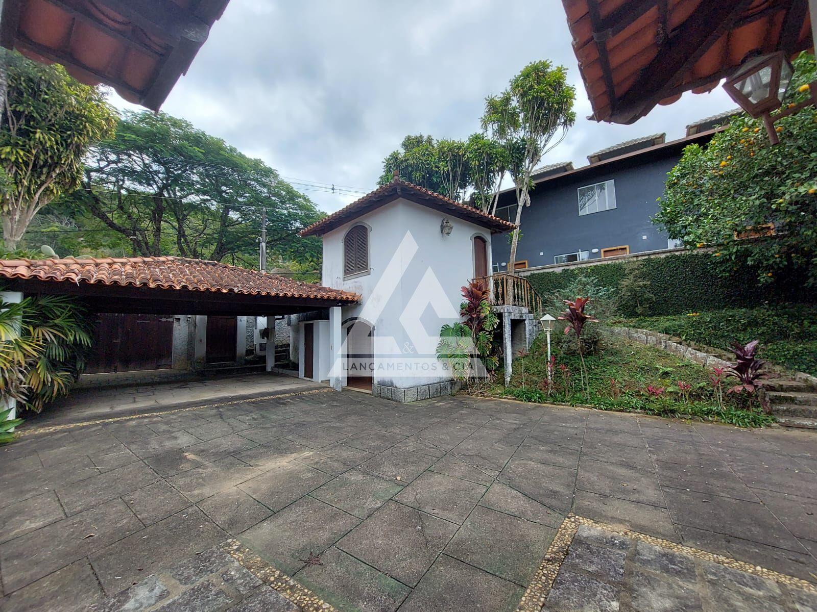 Casa à venda com 8 quartos, 500m² - Foto 19