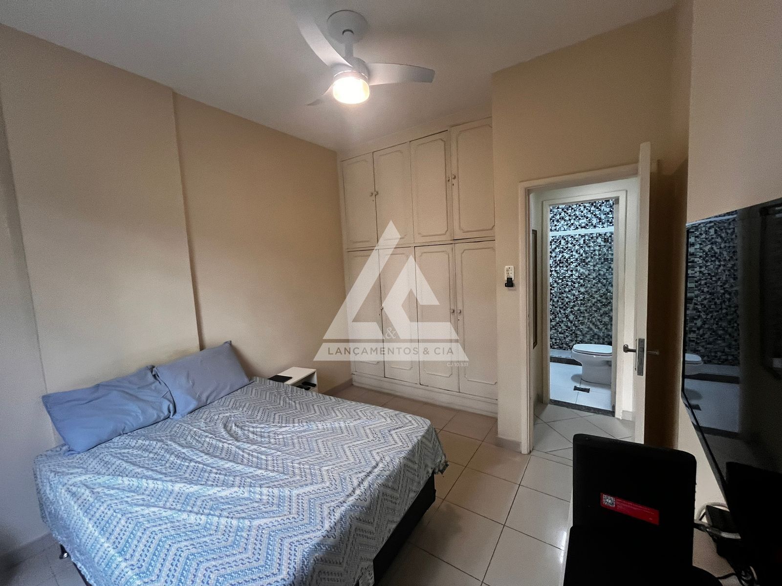 Apartamento à venda com 1 quarto, 50m² - Foto 8