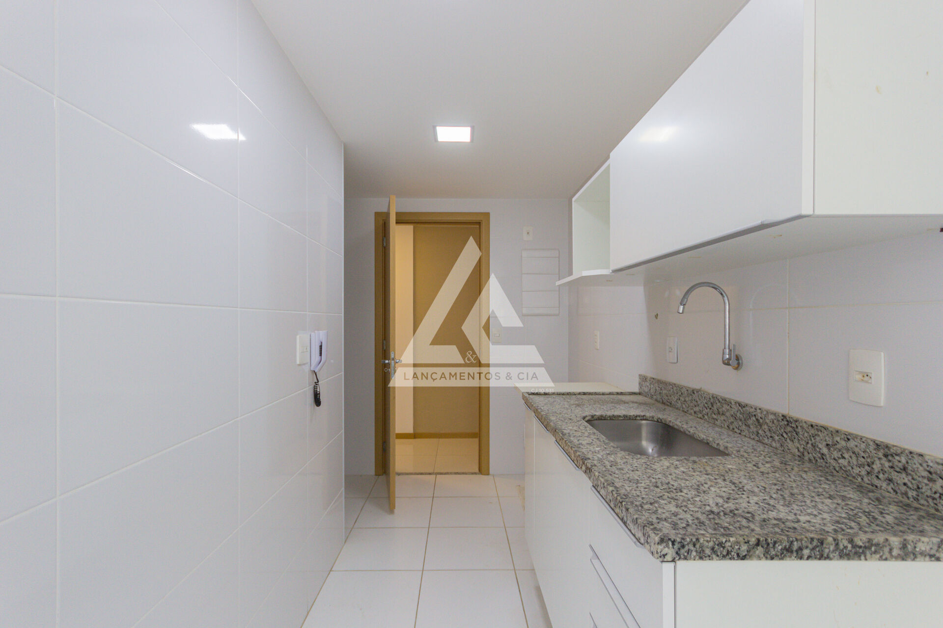 Apartamento à venda com 3 quartos, 93m² - Foto 21