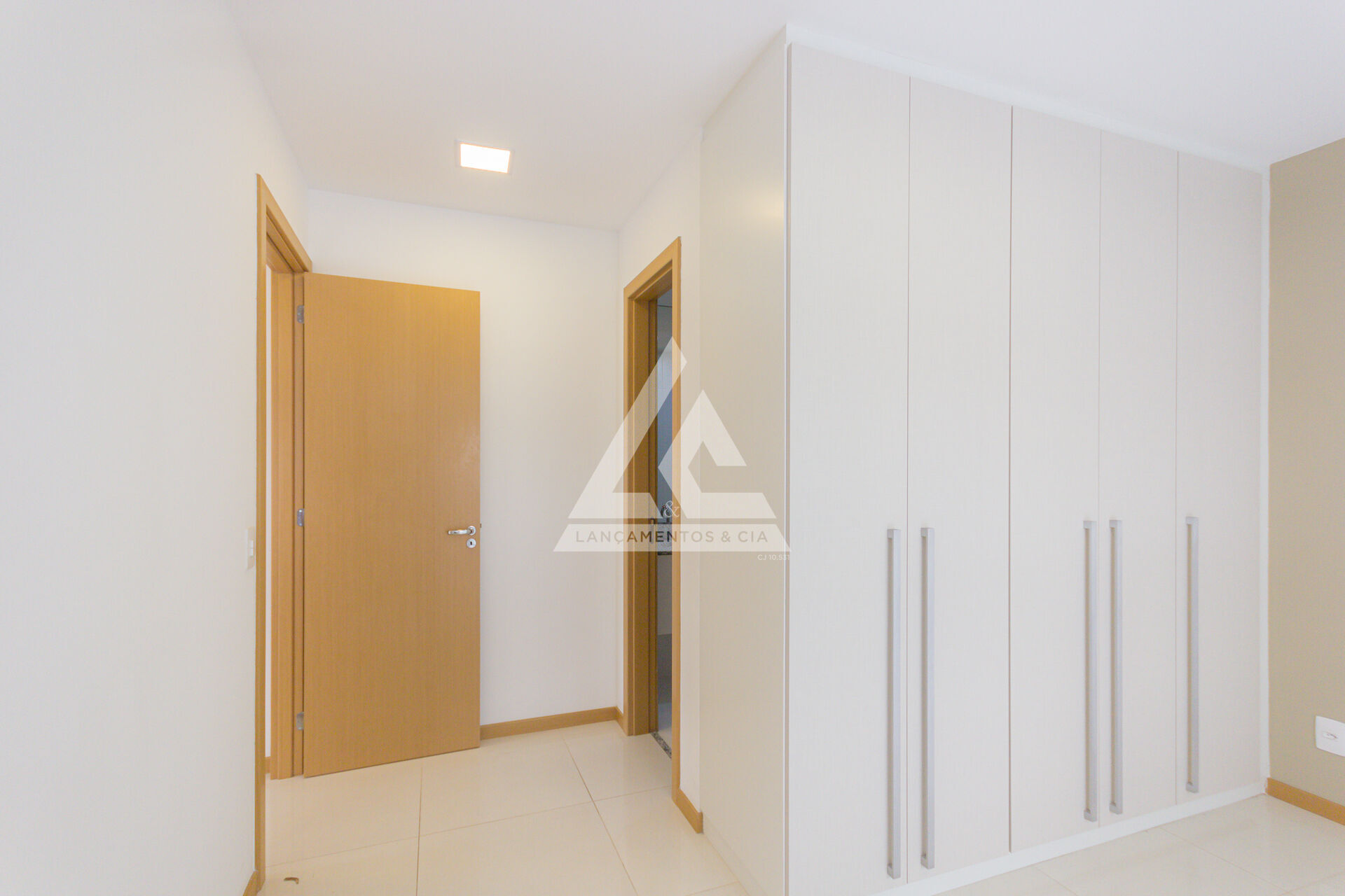 Apartamento à venda com 3 quartos, 93m² - Foto 17