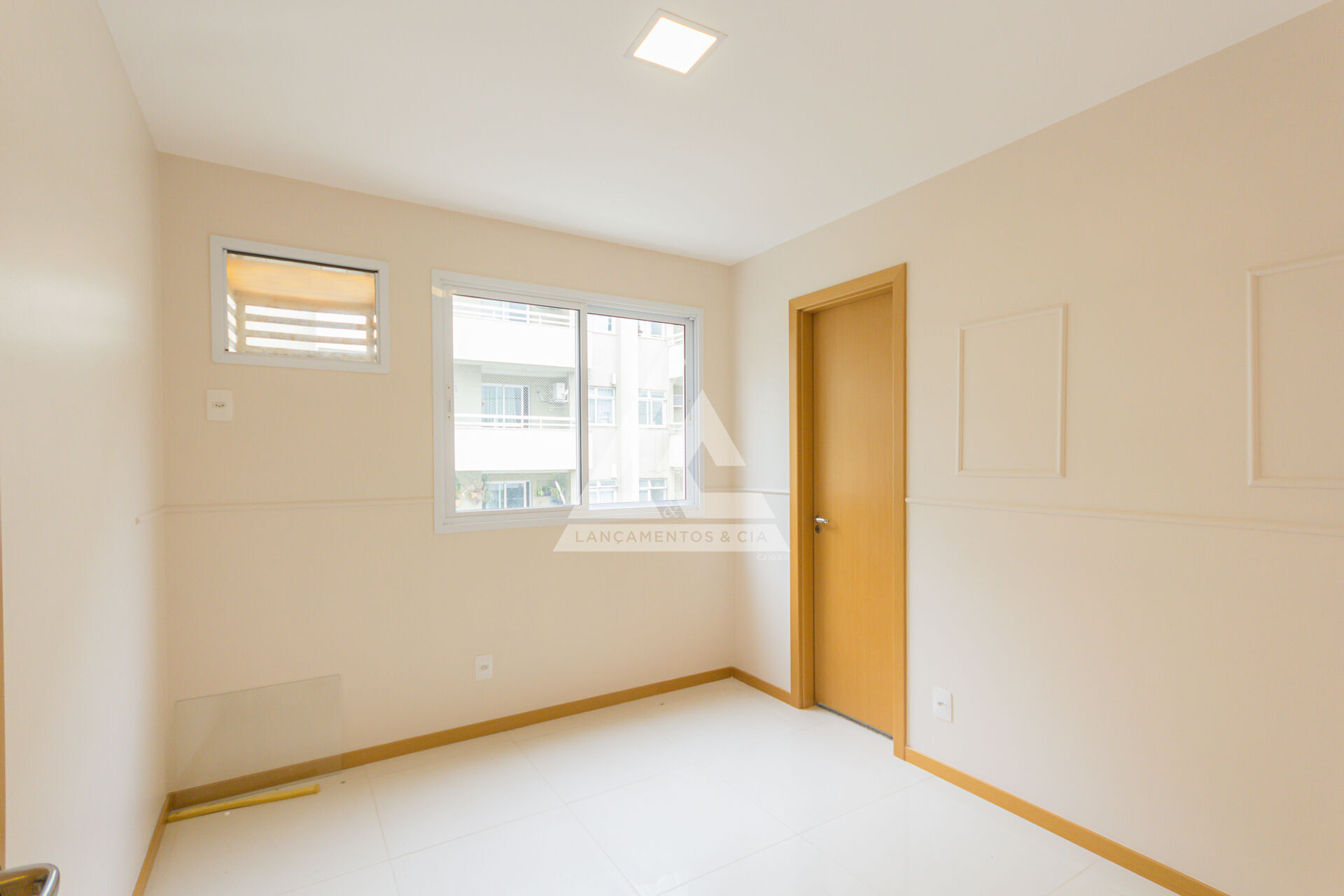 Apartamento à venda com 3 quartos, 93m² - Foto 12