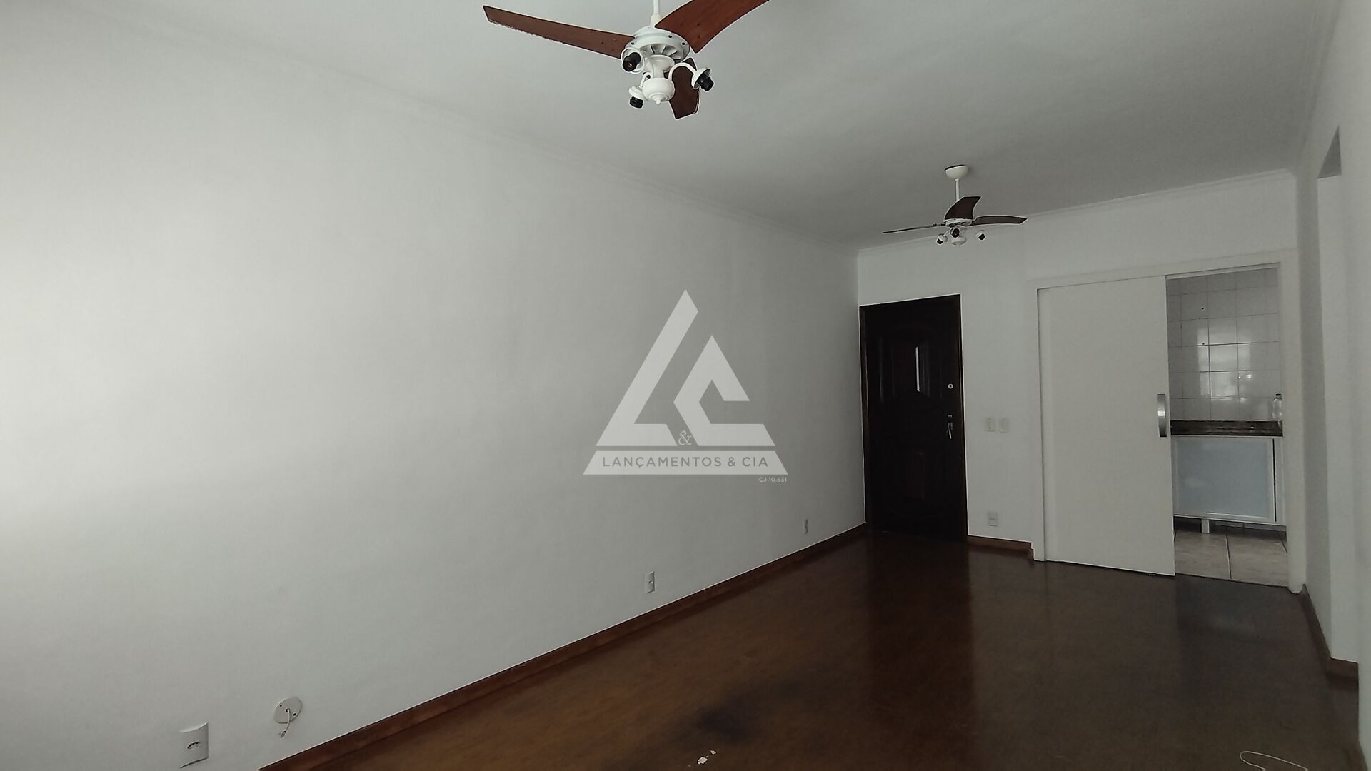 Apartamento para alugar com 3 quartos, 68m² - Foto 4