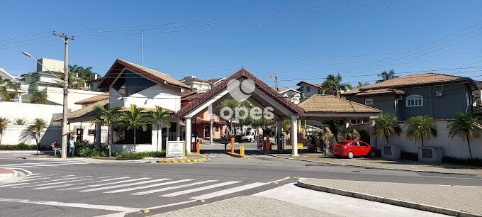 Casa de Condomínio para alugar com 4 quartos, 334m² - Foto 27