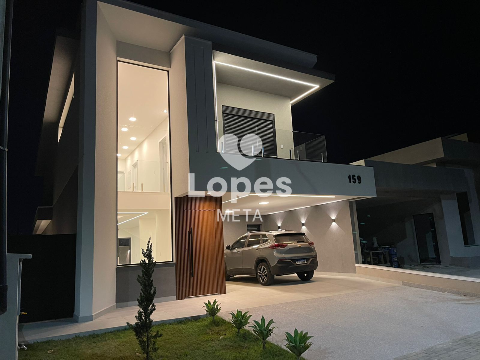 Casa, 3 quartos, 218 m² - Foto 1