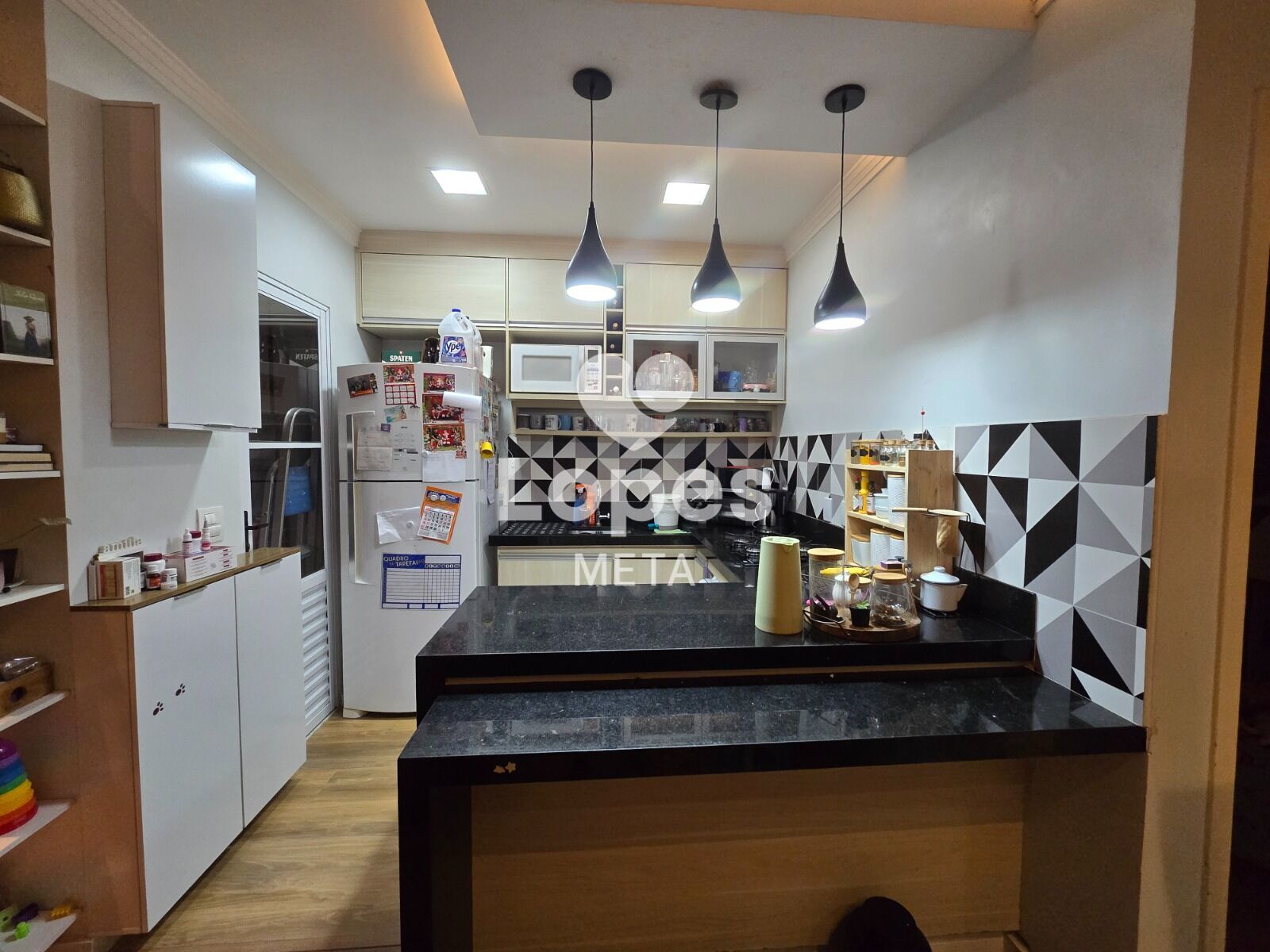 Casa à venda com 2 quartos, 85m² - Foto 15