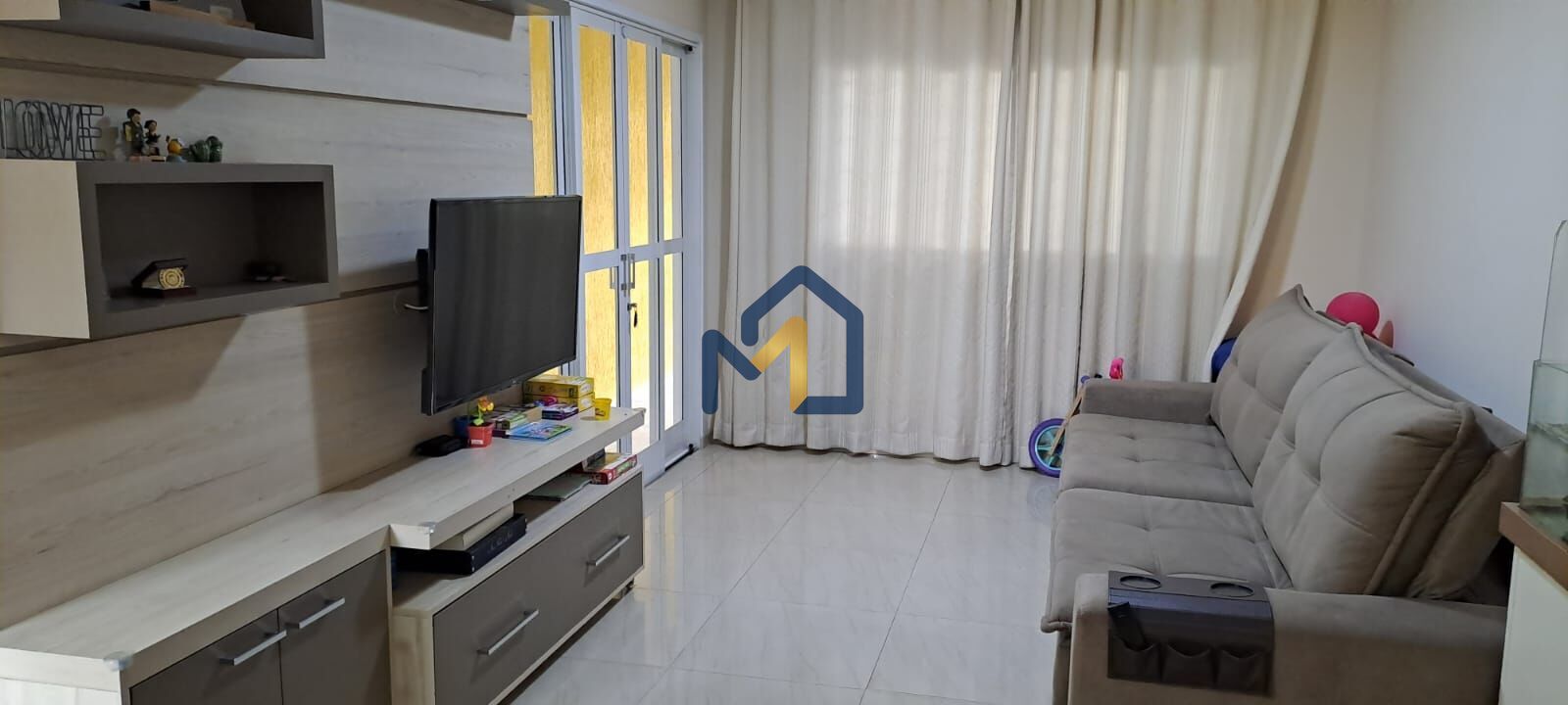 Casa, 3 quartos, 183 m² - Foto 2