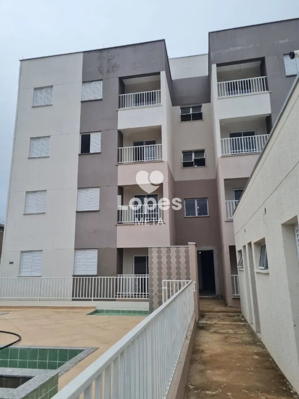 Apartamento à venda com 2 quartos, 54m² - Foto 1