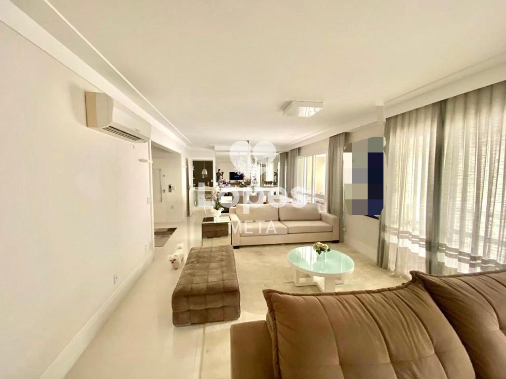 Apartamento à venda com 3 quartos, 194m² - Foto 1