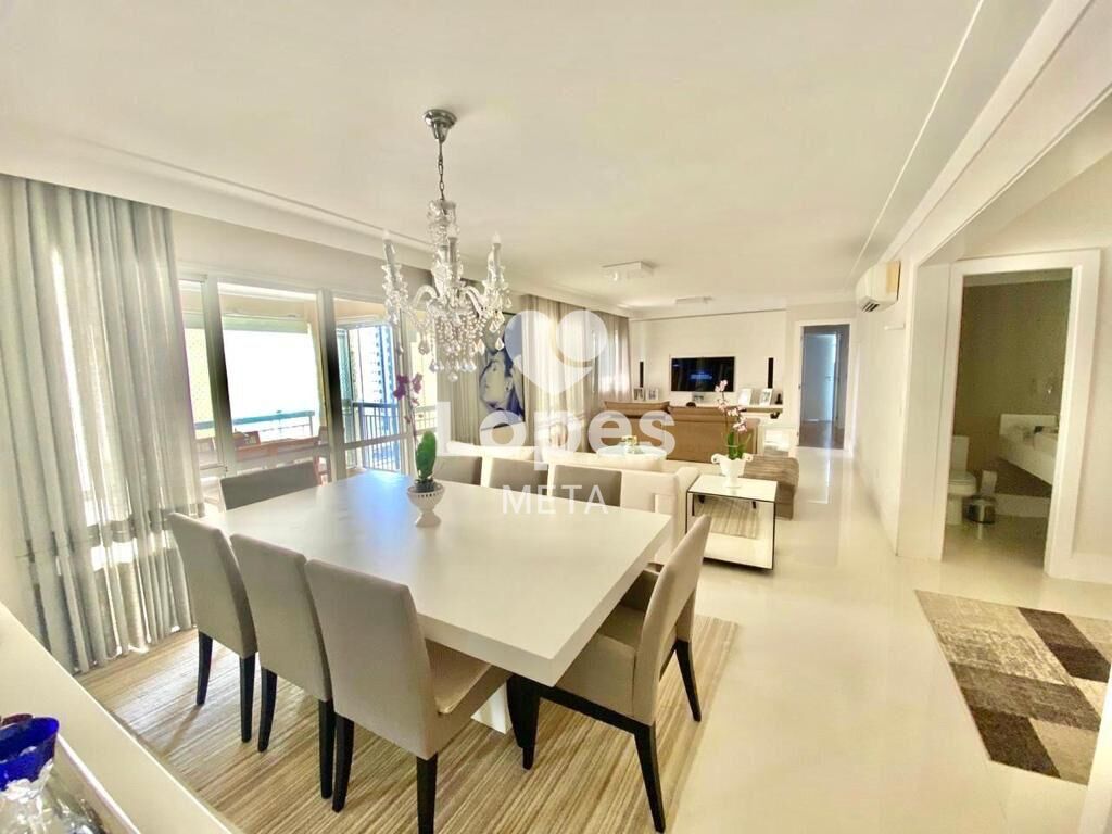 Apartamento à venda com 3 quartos, 194m² - Foto 6