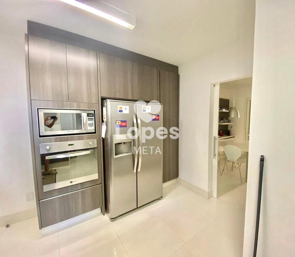 Apartamento à venda com 3 quartos, 194m² - Foto 7