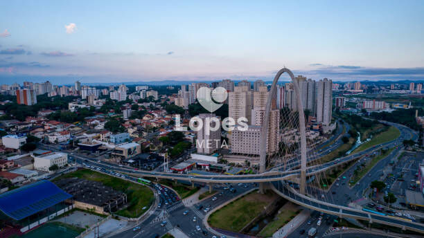 Apartamento para alugar com 3 quartos, 90m² - Foto 17