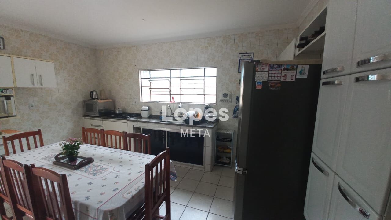 Casa à venda com 3 quartos, 140m² - Foto 39