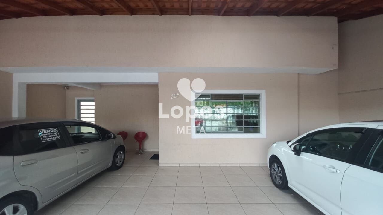 Casa à venda com 3 quartos, 140m² - Foto 4