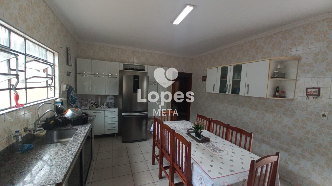Casa à venda com 3 quartos, 140m² - Foto 38